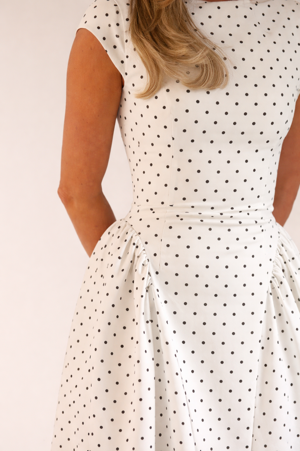 Polka Dot Long Dress with Round Neck and Waist Fit