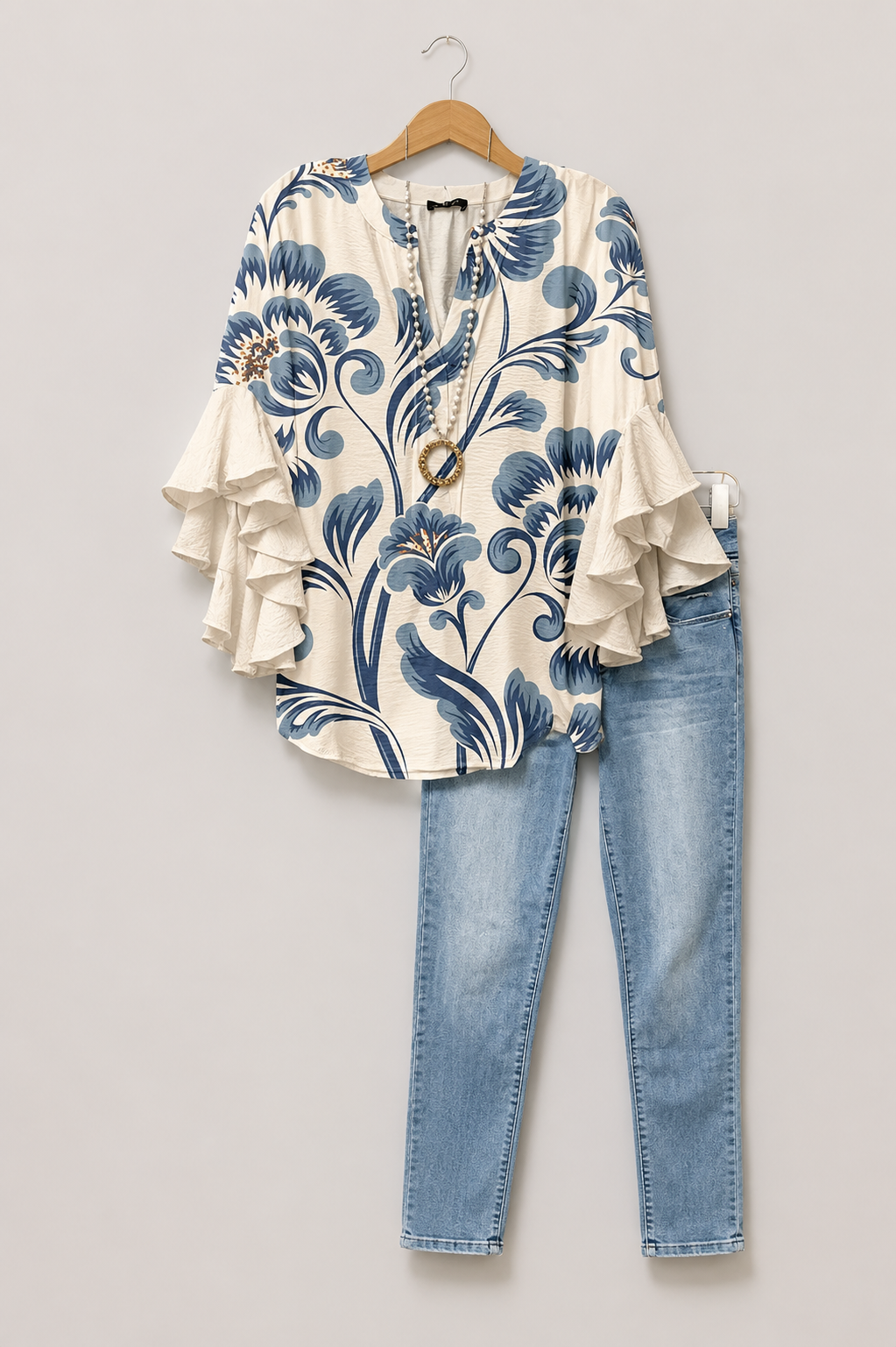 Women’s Floral Ruffle Sleeve Blouse