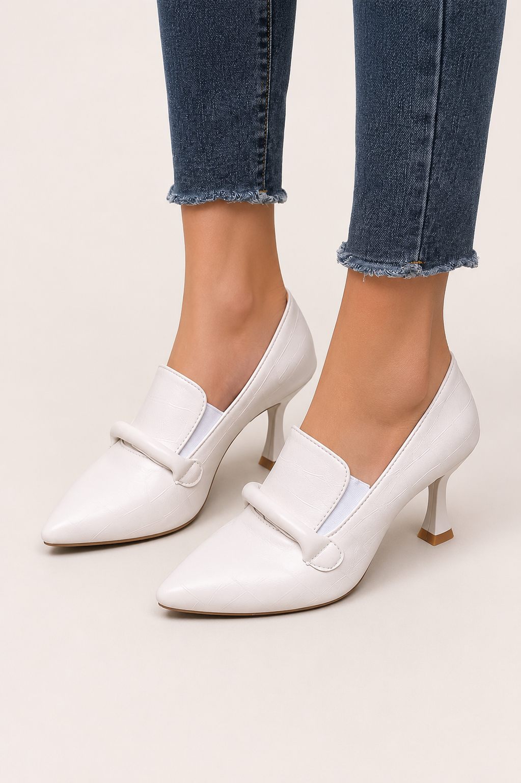 Women’s Pointed Toe Mid Heel Dress Pumps