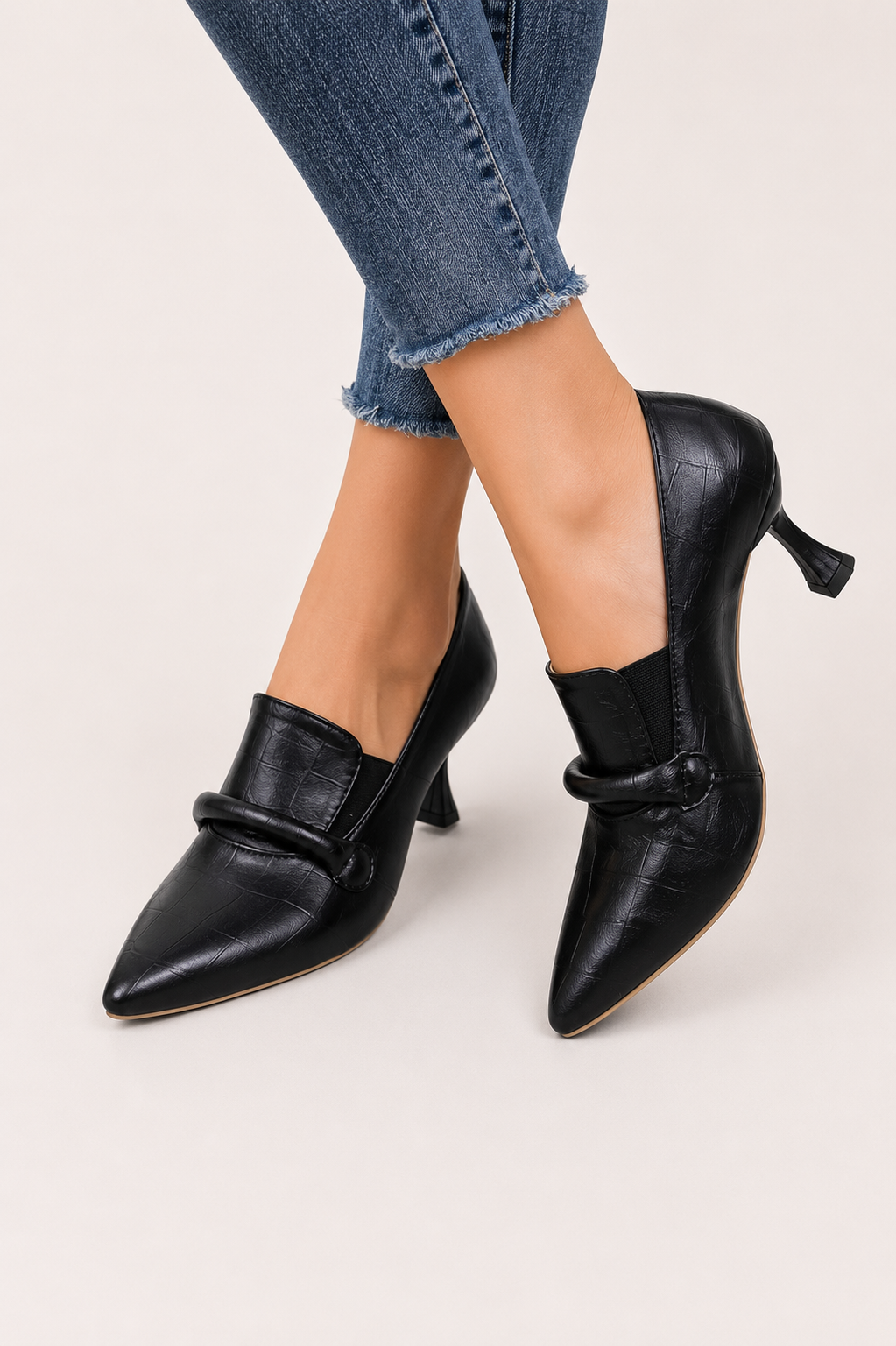 Women’s Pointed Toe Mid Heel Dress Pumps